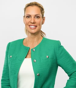 Ingwersen_Laurie_Headshot_Wide_2